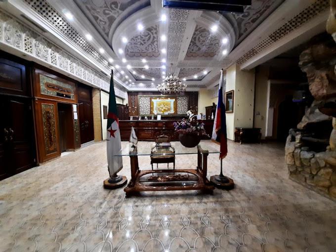 Hotel Ville Des Roses Blida Luaran gambar
